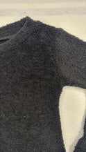 Load image into Gallery viewer, Danielle Sweater..
