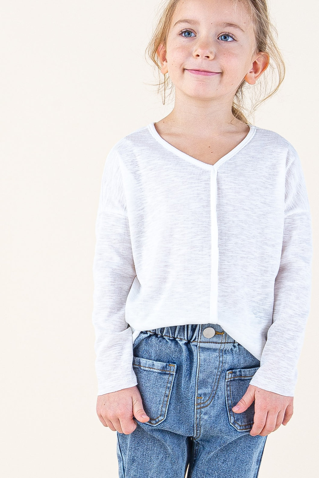 *Girl's Off White Cotton Slub Ribbed V-Neckline Kids Top